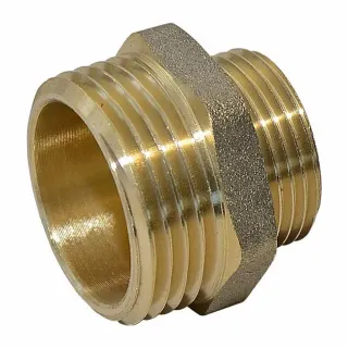 Nypel redukcyjny 1/2" x 3/8" mosiężny