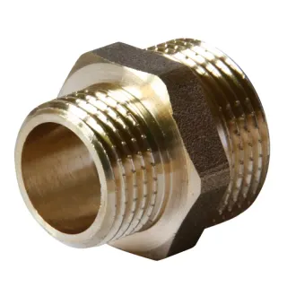 Nypel redukcyjny 3/4" x 1/2" mosiężny